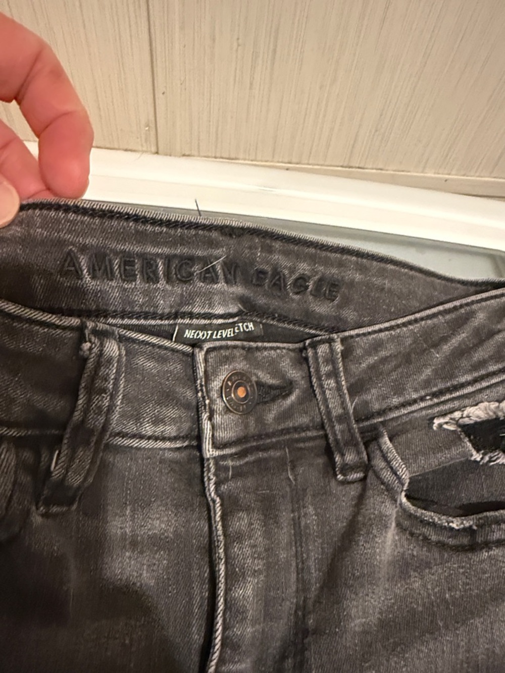 American Eagle Outfitters High-Rise Women's Jeans